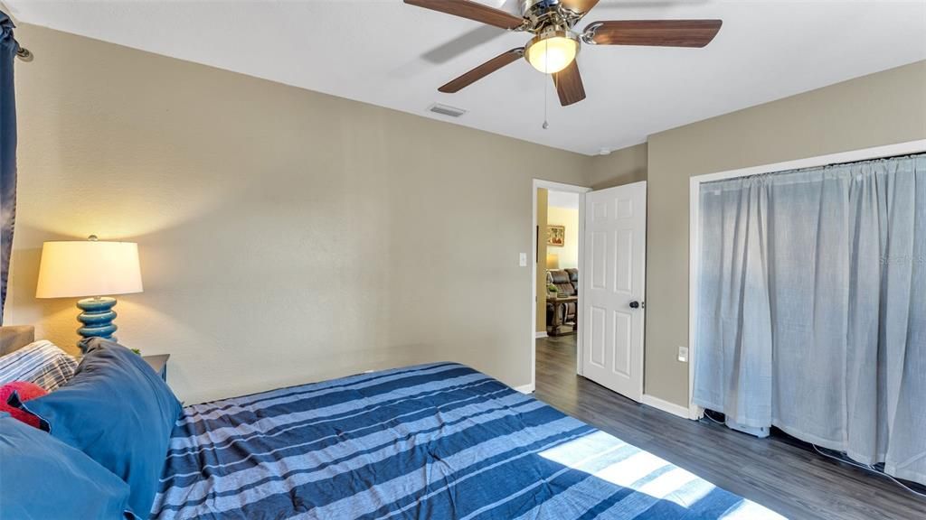 For Sale: $259,000 (4 beds, 1 baths, 1125 Square Feet)