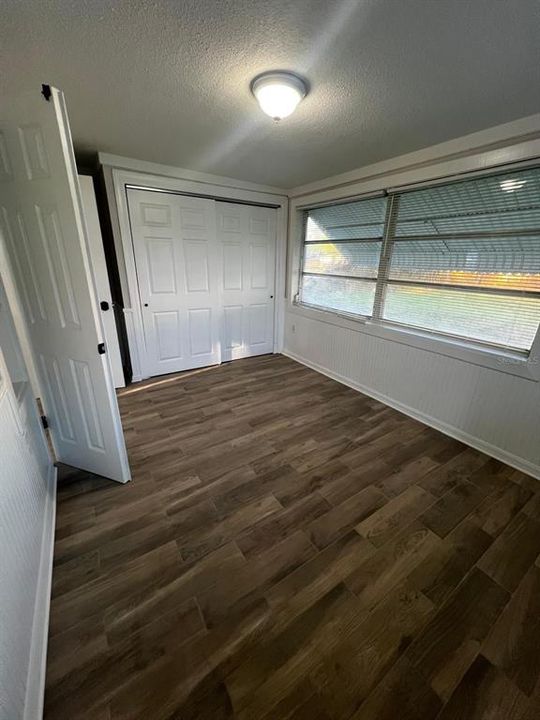 For Rent: $1,700 (3 beds, 1 baths, 928 Square Feet)