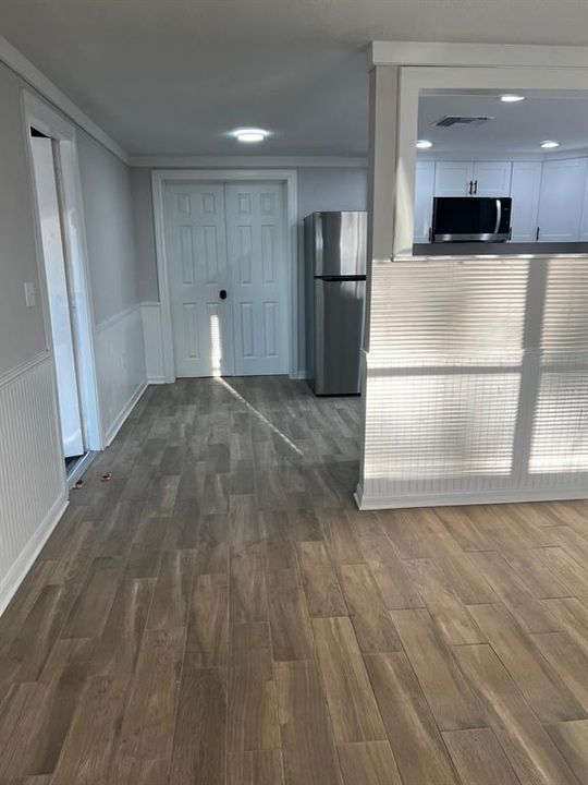 For Rent: $1,700 (3 beds, 1 baths, 928 Square Feet)