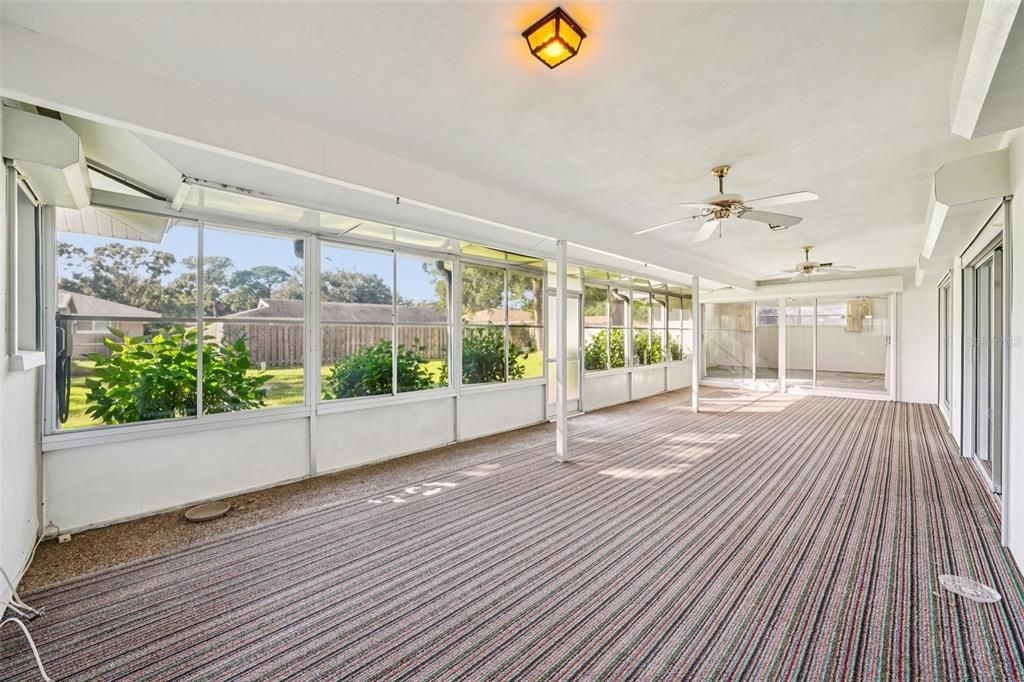 Под контрактом: $615,000 (3 спален, 3 ванн, 2263 Квадратных фут)