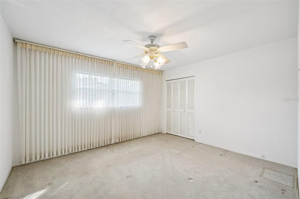 Под контрактом: $615,000 (3 спален, 3 ванн, 2263 Квадратных фут)