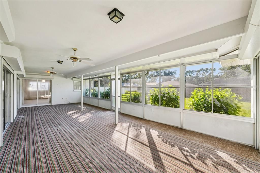 Под контрактом: $615,000 (3 спален, 3 ванн, 2263 Квадратных фут)