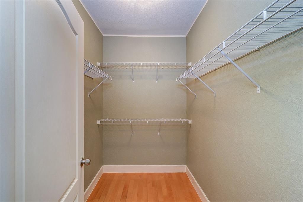 В аренду: $2,400 (2 спален, 2 ванн, 1309 Квадратных фут)