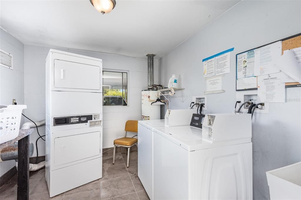 For Sale: $250,000 (1 beds, 1 baths, 650 Square Feet)