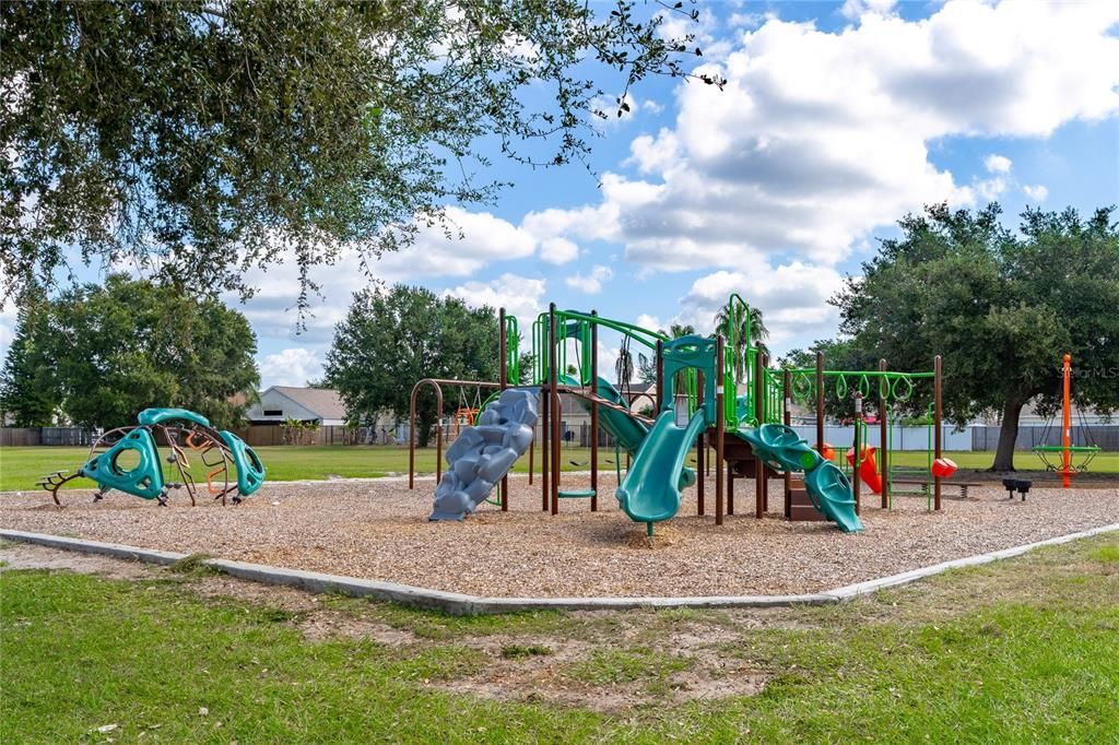 Active With Contract: $375,000 (3 beds, 2 baths, 1832 Square Feet)