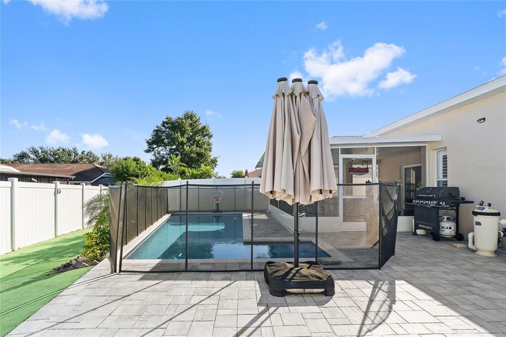 Active With Contract: $375,000 (3 beds, 2 baths, 1832 Square Feet)