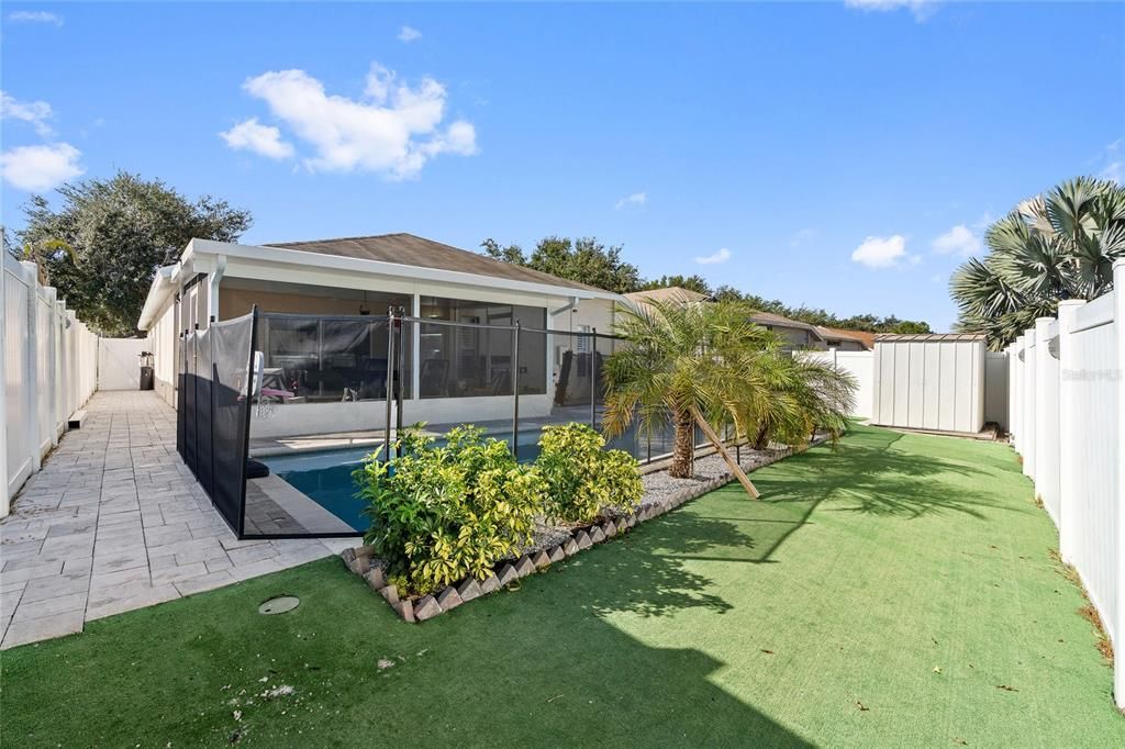 Active With Contract: $375,000 (3 beds, 2 baths, 1832 Square Feet)