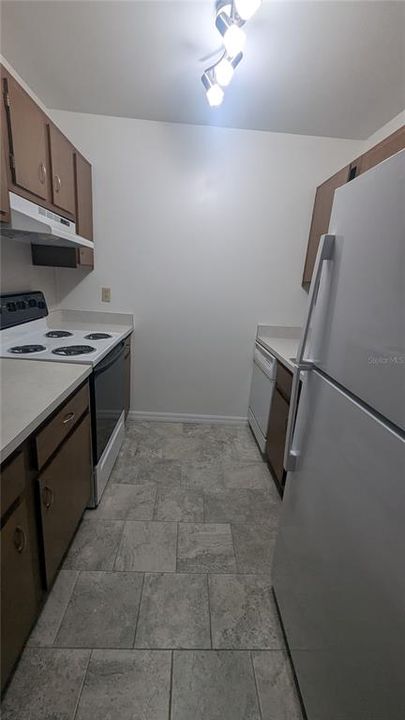 For Rent: $1,450 (2 beds, 2 baths, 828 Square Feet)