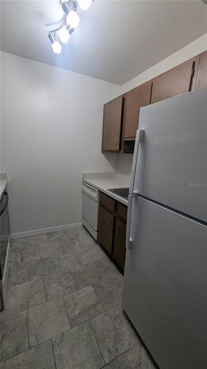 For Rent: $1,450 (2 beds, 2 baths, 828 Square Feet)