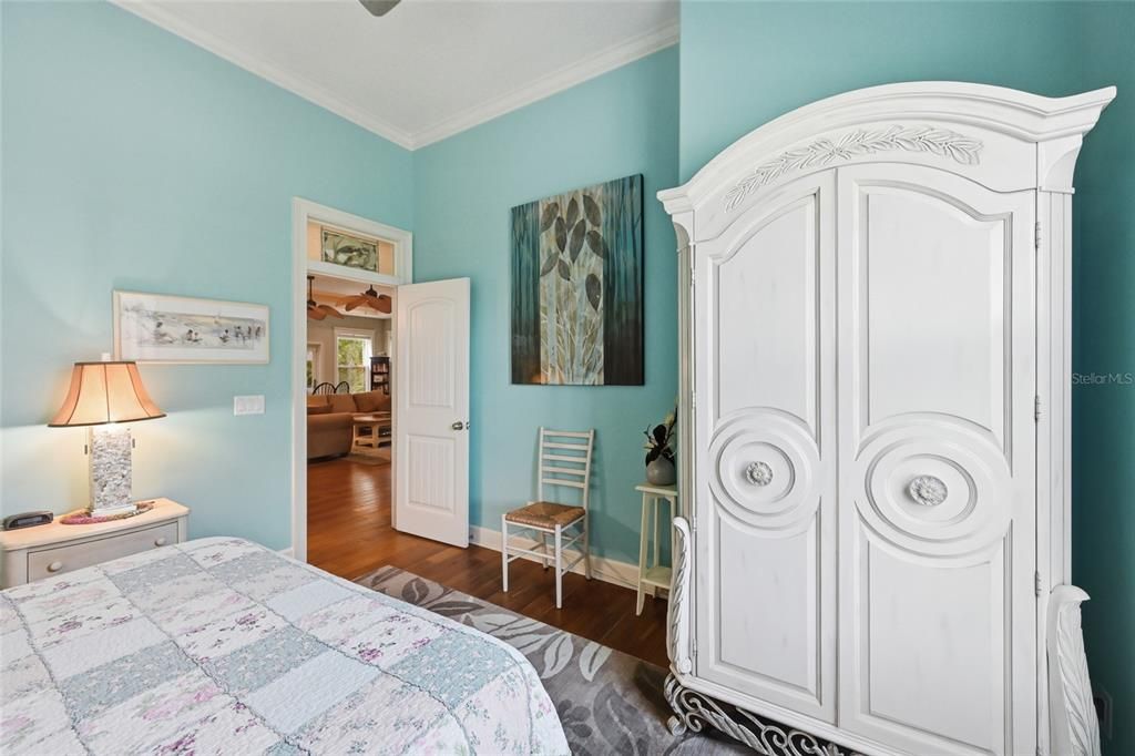 For Sale: $1,190,000 (3 beds, 2 baths, 1797 Square Feet)