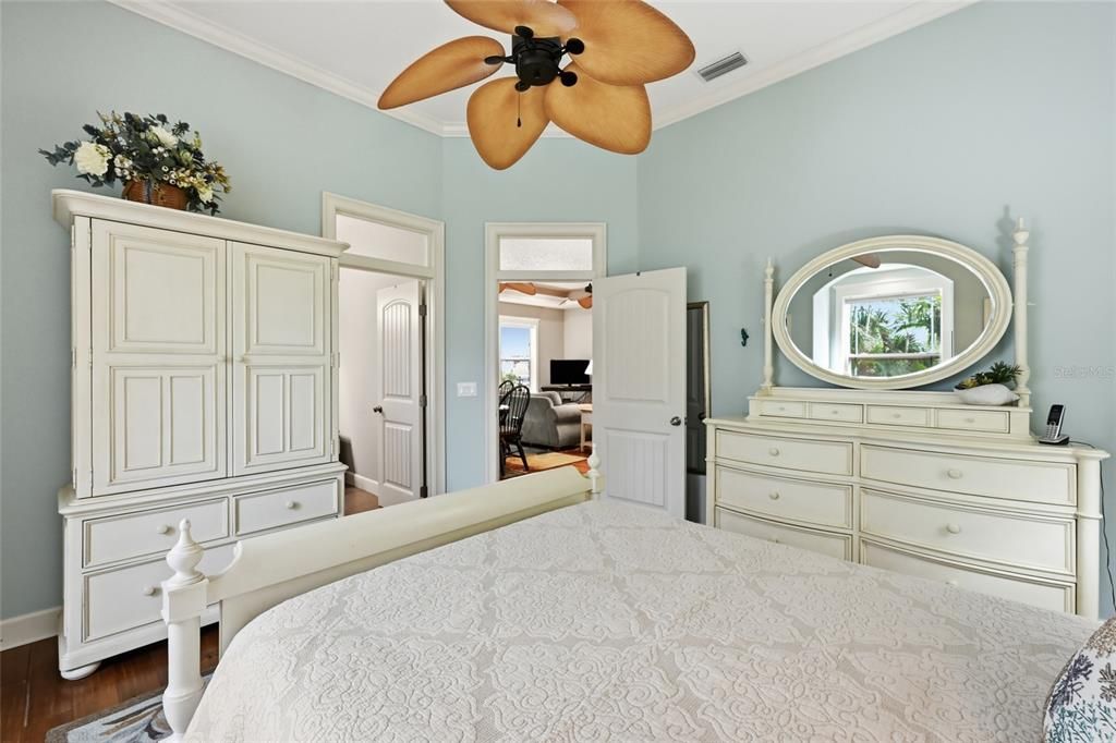 For Sale: $1,190,000 (3 beds, 2 baths, 1797 Square Feet)