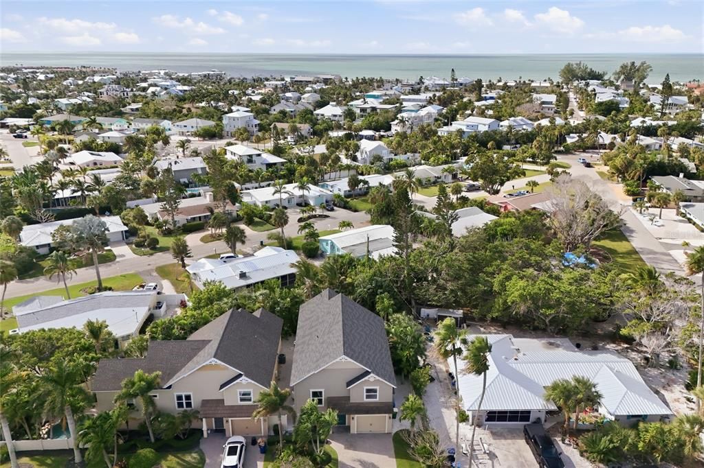 For Sale: $1,190,000 (3 beds, 2 baths, 1797 Square Feet)