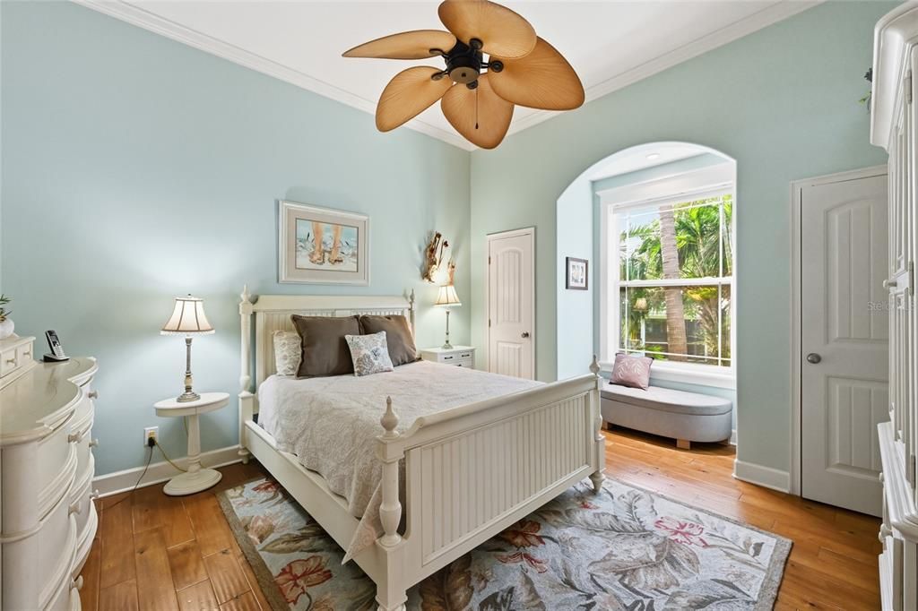 For Sale: $1,190,000 (3 beds, 2 baths, 1797 Square Feet)