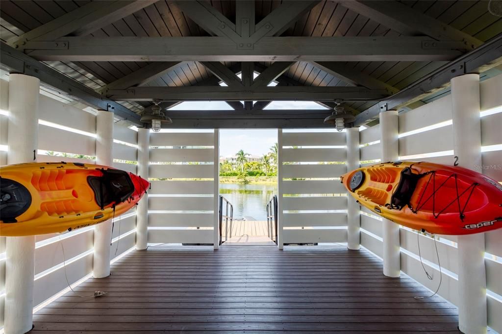 Activo con contrato: $699,000 (3 camas, 3 baños, 1664 Pies cuadrados)