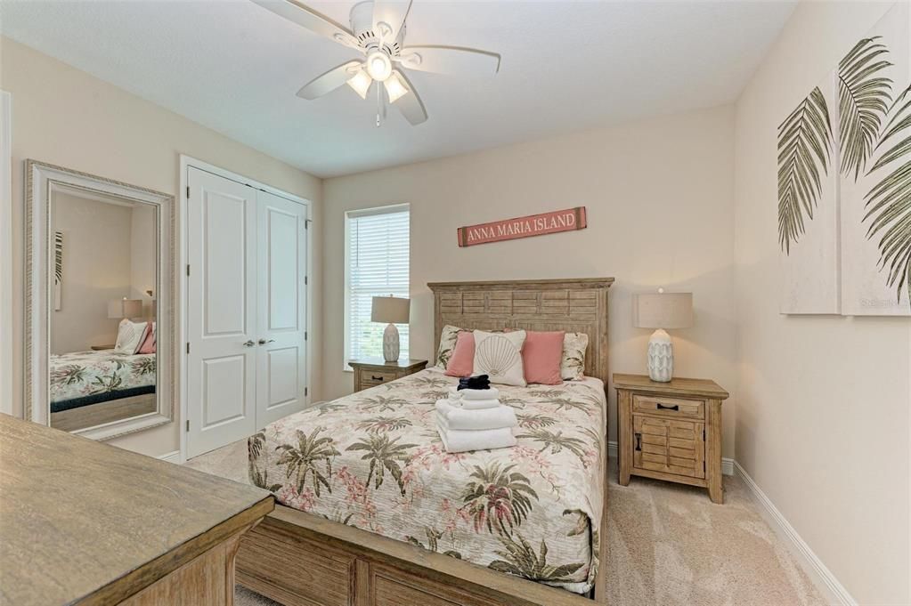 Activo con contrato: $699,000 (3 camas, 3 baños, 1664 Pies cuadrados)