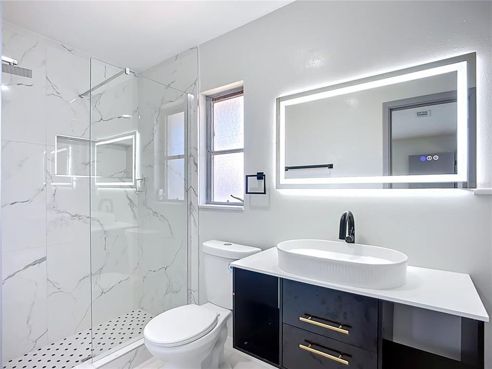 Active With Contract: $425,000 (3 beds, 2 baths, 1423 Square Feet)