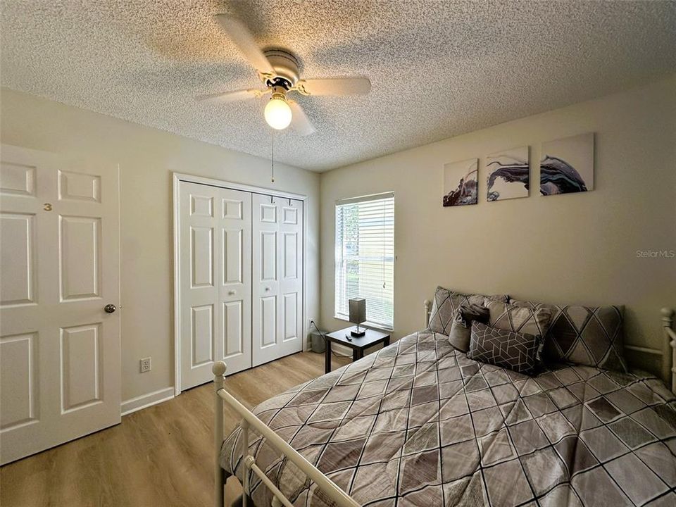 Под контрактом: $2,099 (3 спален, 2 ванн, 1630 Квадратных фут)