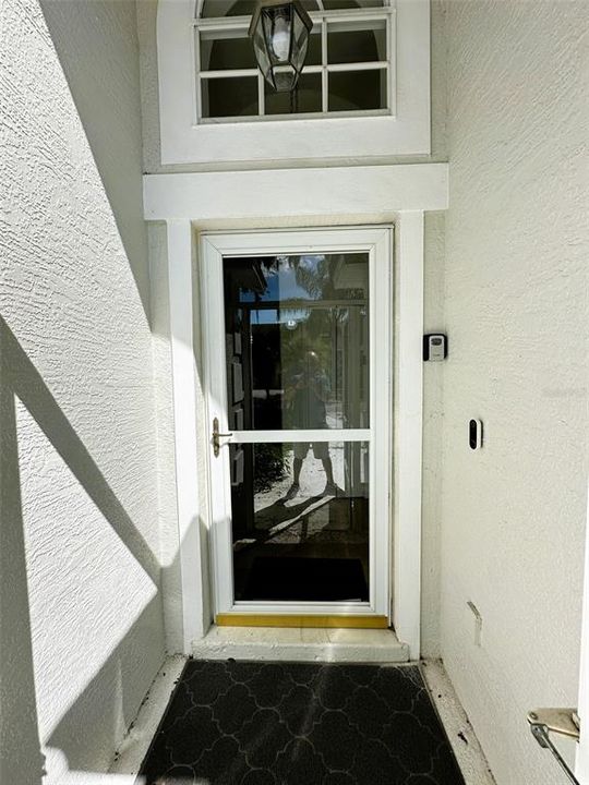 Под контрактом: $2,099 (3 спален, 2 ванн, 1630 Квадратных фут)