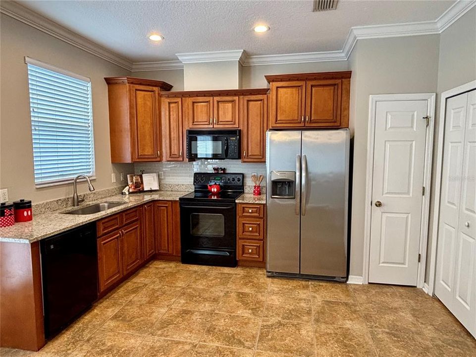 En Venta: $345,000 (2 camas, 2 baños, 1181 Pies cuadrados)