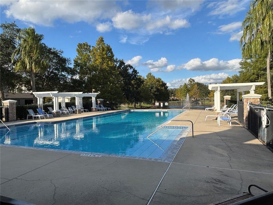 En Venta: $345,000 (2 camas, 2 baños, 1181 Pies cuadrados)