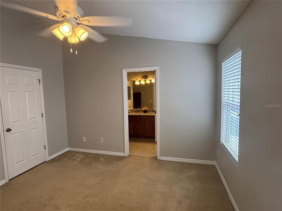 En Venta: $345,000 (2 camas, 2 baños, 1181 Pies cuadrados)