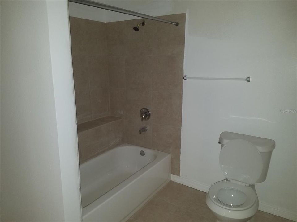 Active With Contract: $269,000 (4 beds, 2 baths, 1402 Square Feet)