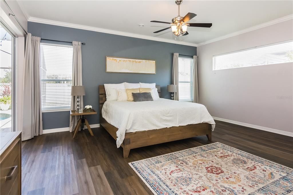 For Sale: $917,000 (5 beds, 4 baths, 3419 Square Feet)