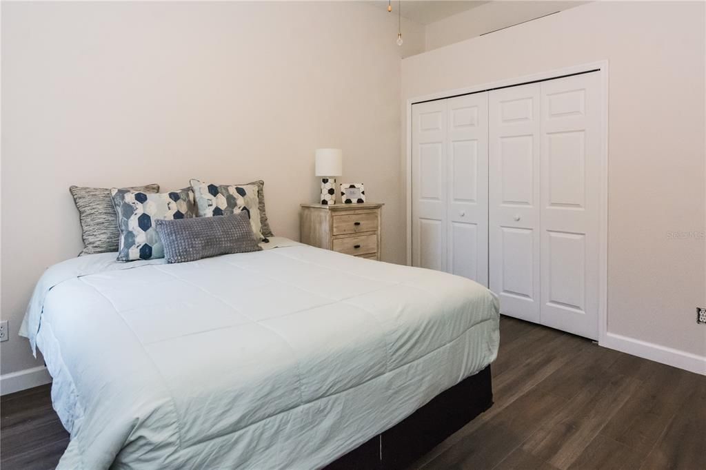 For Sale: $917,000 (5 beds, 4 baths, 3419 Square Feet)