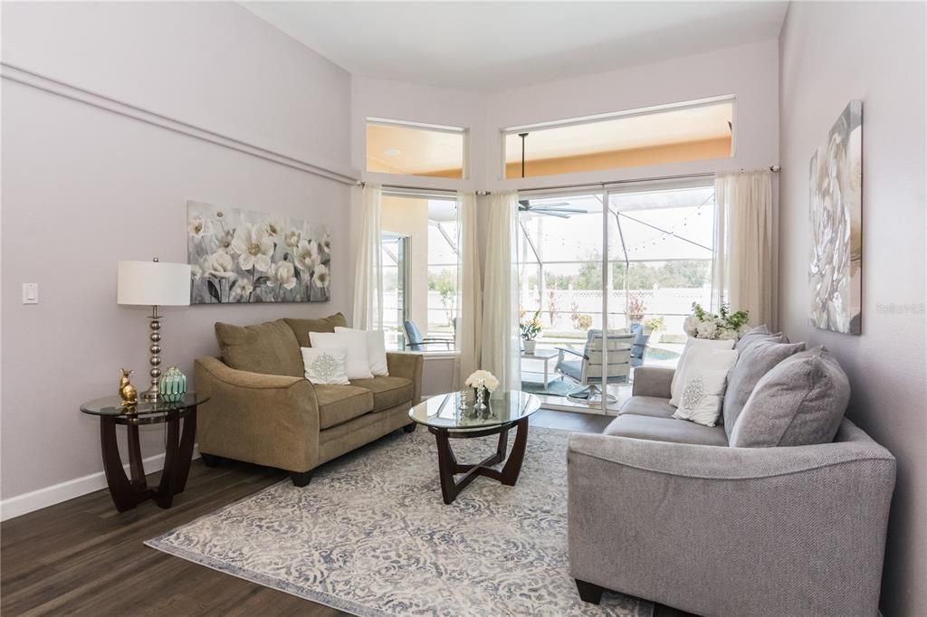 For Sale: $917,000 (5 beds, 4 baths, 3419 Square Feet)