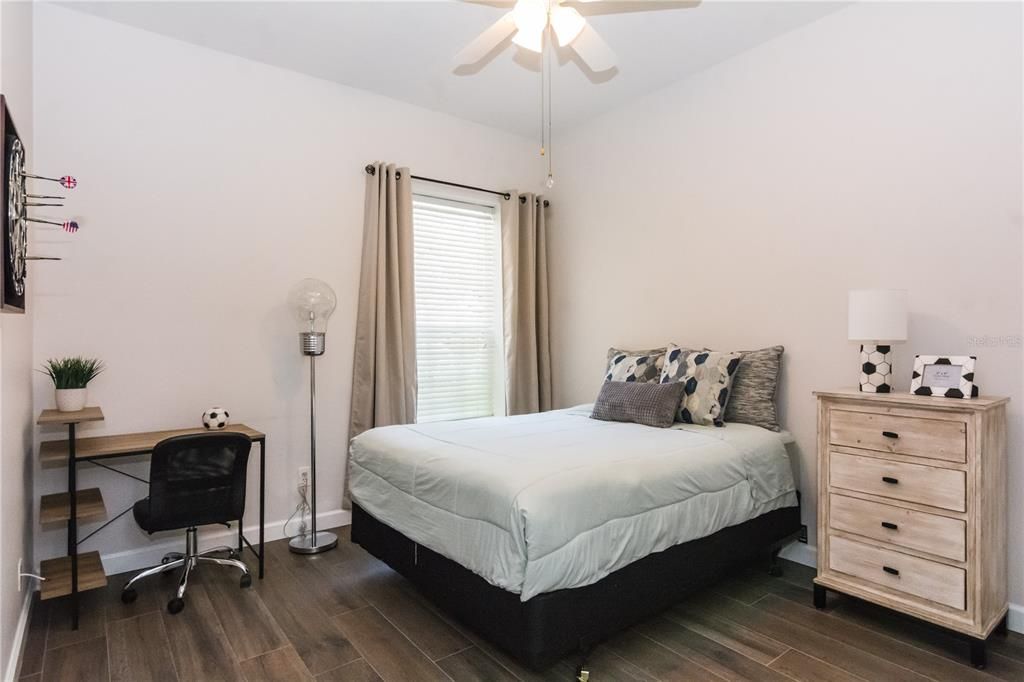 For Sale: $917,000 (5 beds, 4 baths, 3419 Square Feet)