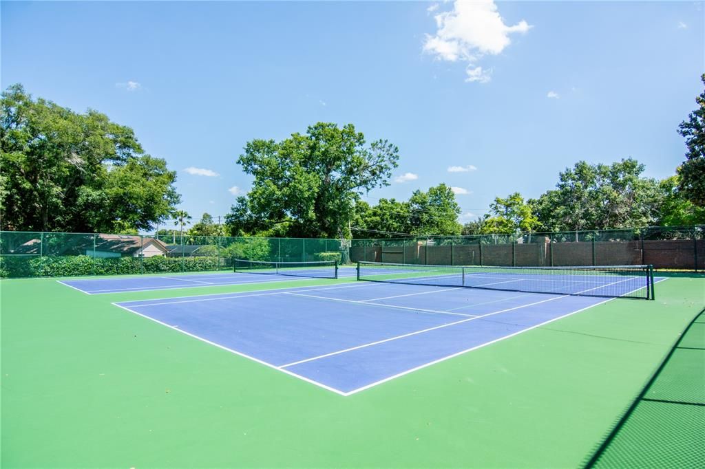 For Sale: $917,000 (5 beds, 4 baths, 3419 Square Feet)