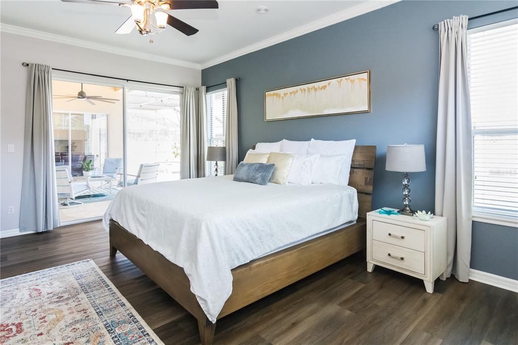 For Sale: $917,000 (5 beds, 4 baths, 3419 Square Feet)