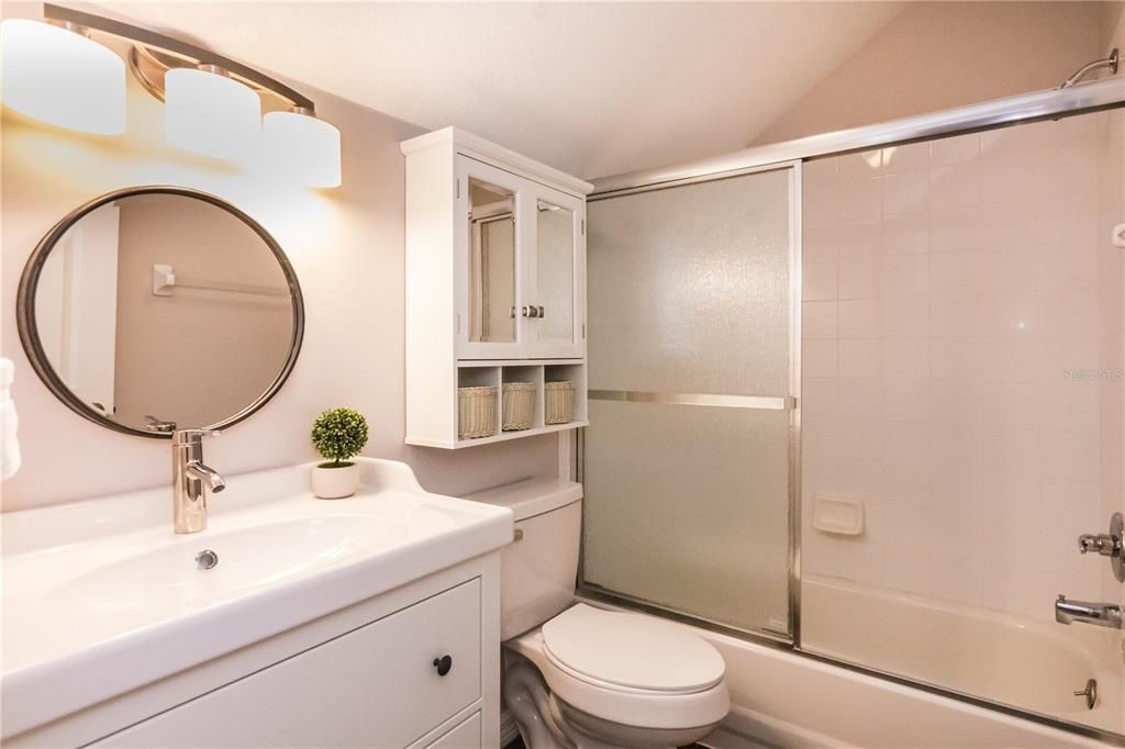 For Sale: $917,000 (5 beds, 4 baths, 3419 Square Feet)