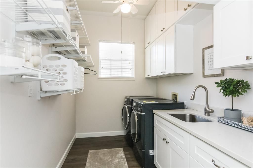 For Sale: $917,000 (5 beds, 4 baths, 3419 Square Feet)