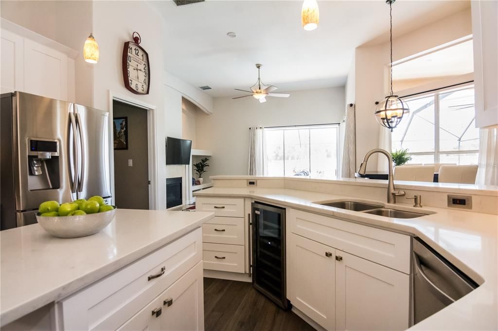 For Sale: $917,000 (5 beds, 4 baths, 3419 Square Feet)