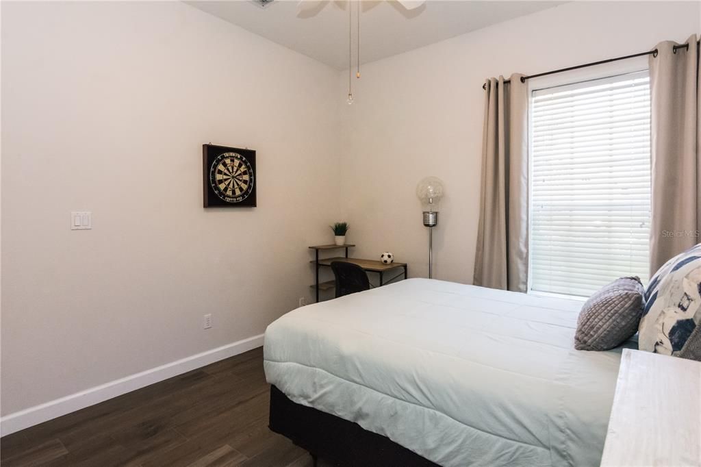 For Sale: $917,000 (5 beds, 4 baths, 3419 Square Feet)