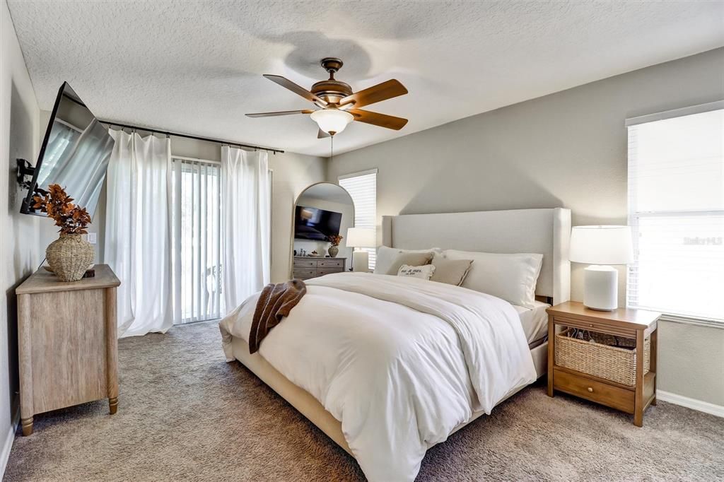 На продажу: $309,000 (3 спален, 2 ванн, 1409 Квадратных фут)