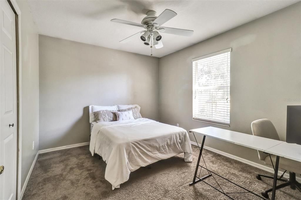 На продажу: $309,000 (3 спален, 2 ванн, 1409 Квадратных фут)