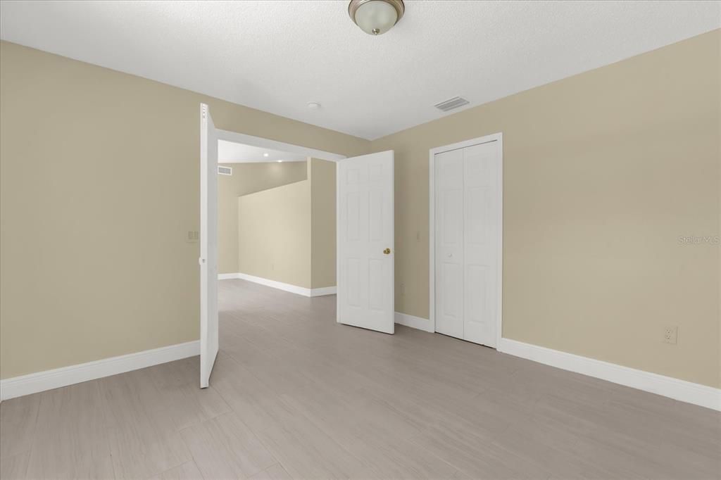 待售: $329,900 (4 贝兹, 2 浴室, 1810 平方英尺)