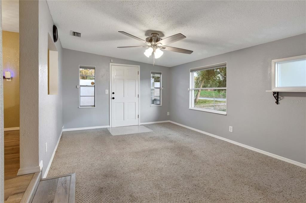 На продажу: $525,000 (3 спален, 2 ванн, 1528 Квадратных фут)