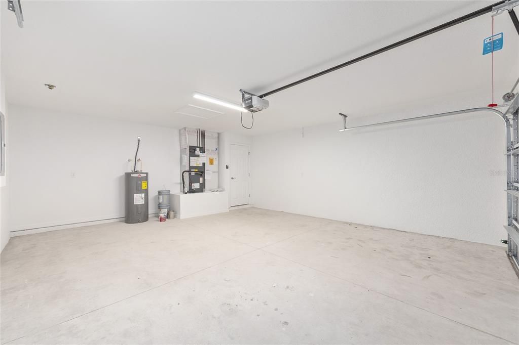 Active With Contract: $257,000 (3 beds, 2 baths, 1475 Square Feet)