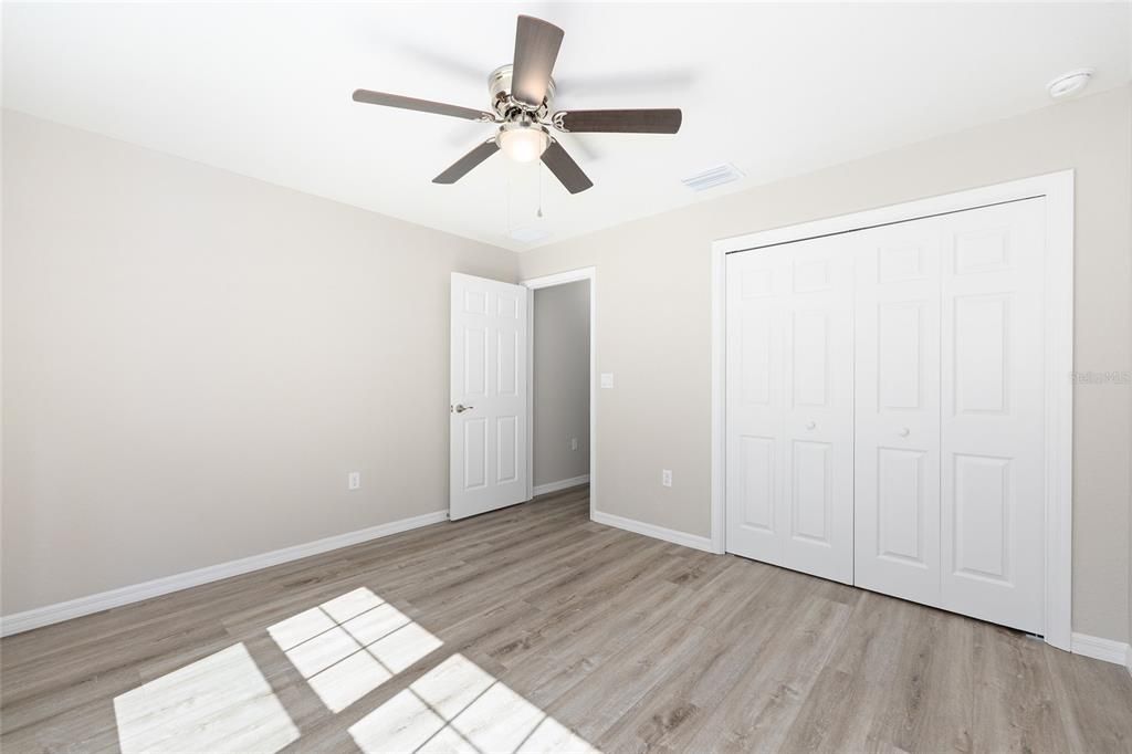 Active With Contract: $257,000 (3 beds, 2 baths, 1475 Square Feet)