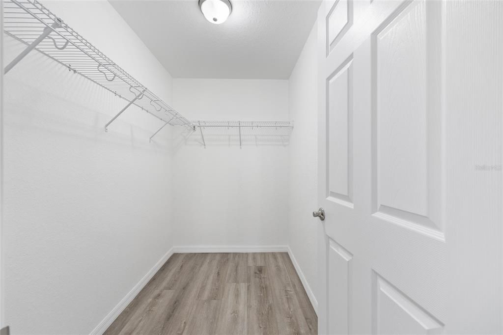 Active With Contract: $257,000 (3 beds, 2 baths, 1475 Square Feet)