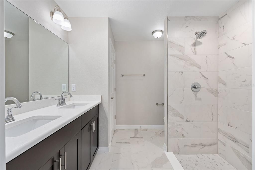 Active With Contract: $257,000 (3 beds, 2 baths, 1475 Square Feet)