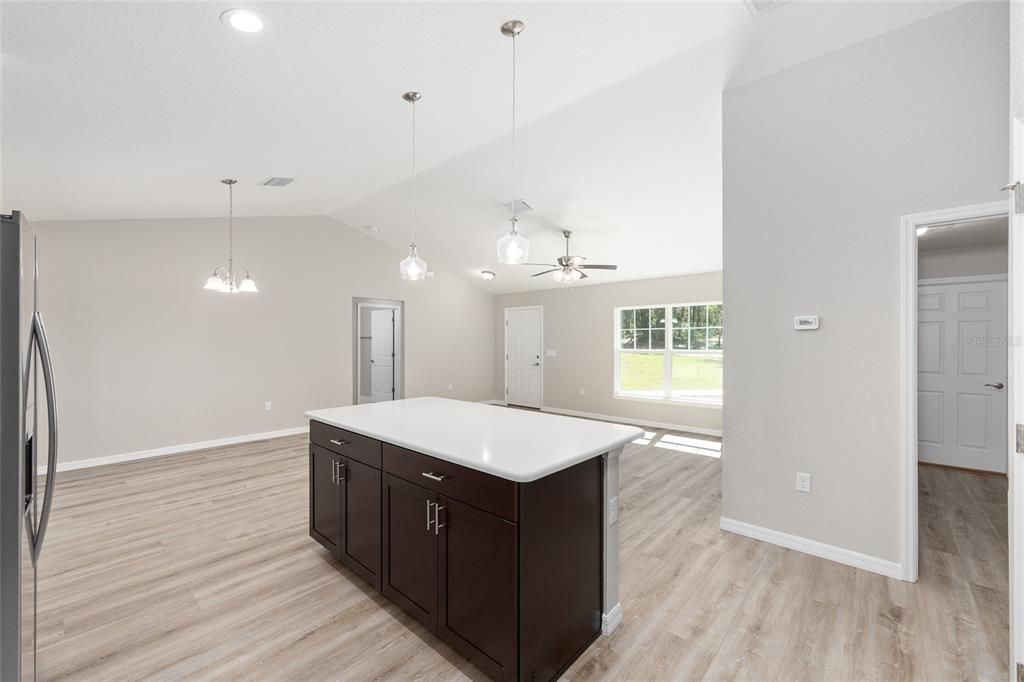 Active With Contract: $257,000 (3 beds, 2 baths, 1475 Square Feet)