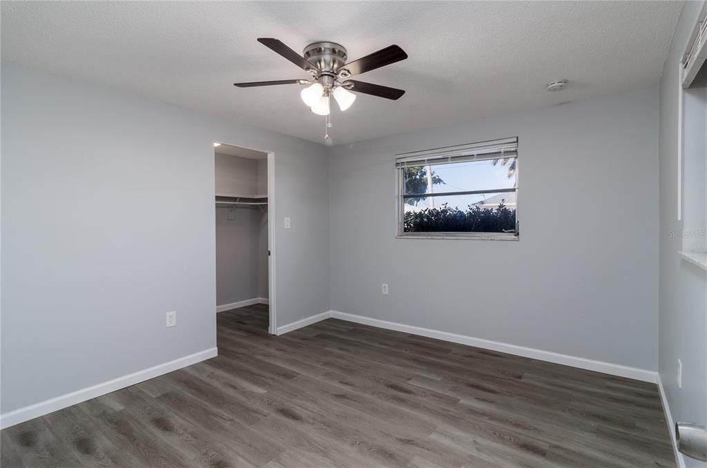 For Rent: $1,750 (3 beds, 2 baths, 1813 Square Feet)