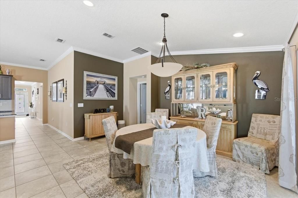 Active With Contract: $499,900 (4 beds, 2 baths, 1860 Square Feet)