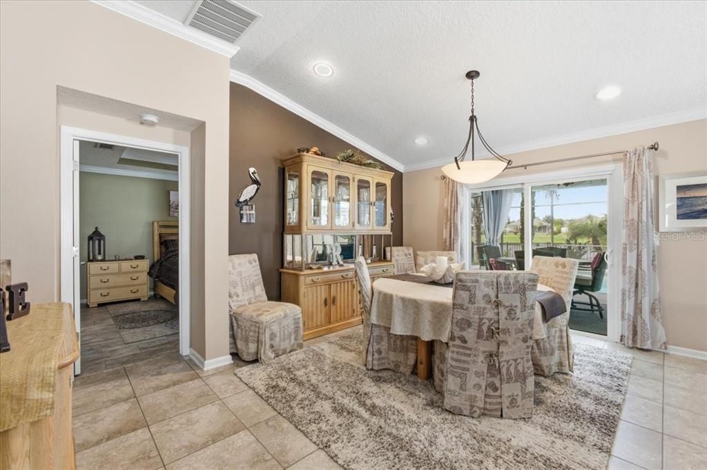Active With Contract: $499,900 (4 beds, 2 baths, 1860 Square Feet)