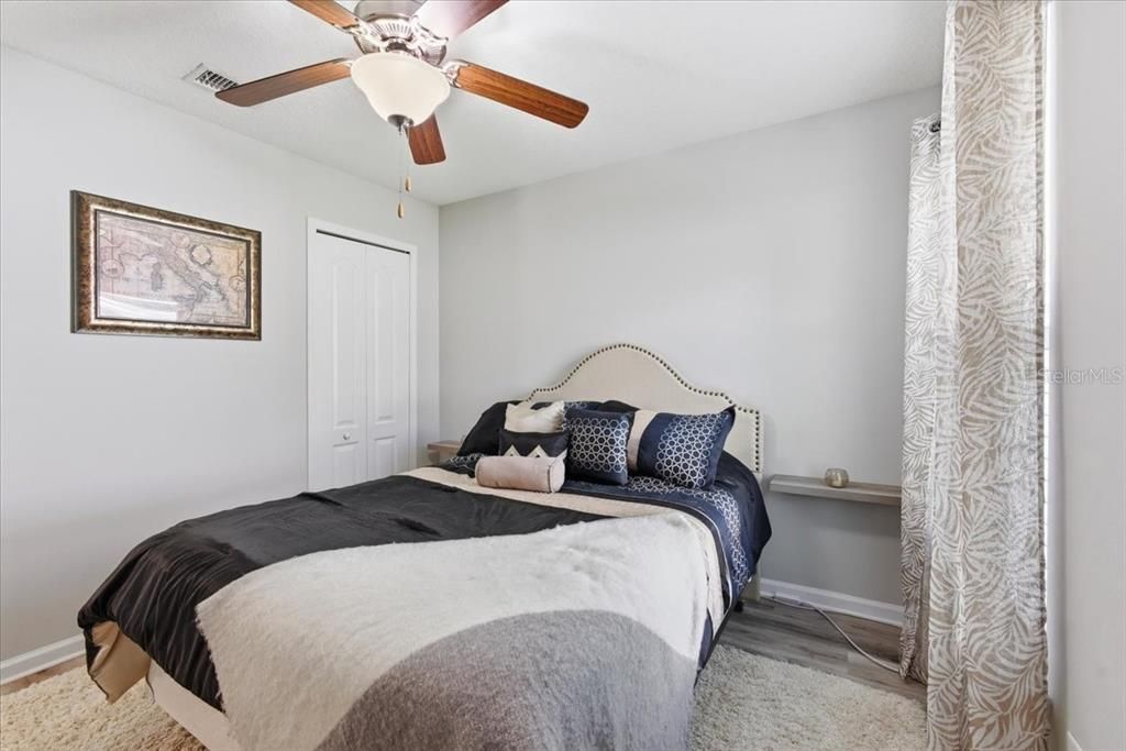 Active With Contract: $499,900 (4 beds, 2 baths, 1860 Square Feet)