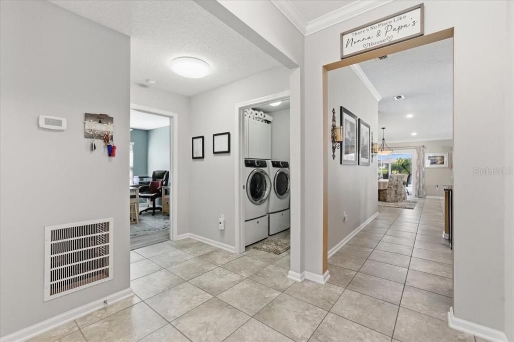 Active With Contract: $499,900 (4 beds, 2 baths, 1860 Square Feet)